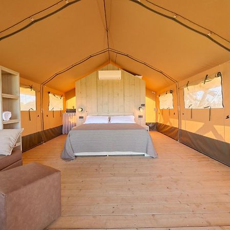 מרינה די צ'צ'ינה Delfino Tuscany Resort מראה חיצוני תמונה